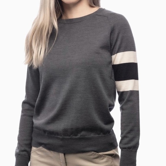 NWOT TKEQ equestrian 100% merino wool arm band sweater Grey Gray  Size Large - Picture 1 of 7